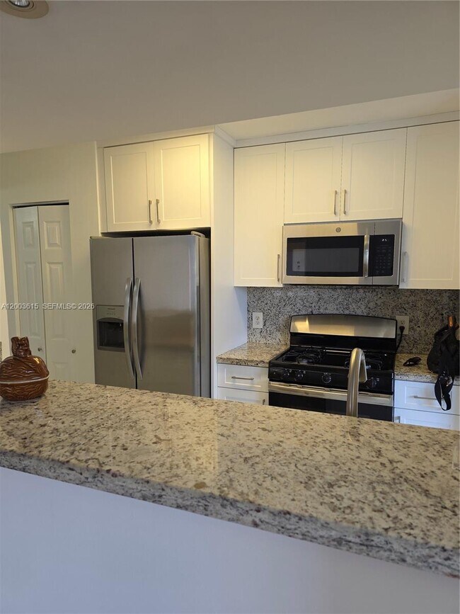 Building Photo - 15330 SW 106th Terrace