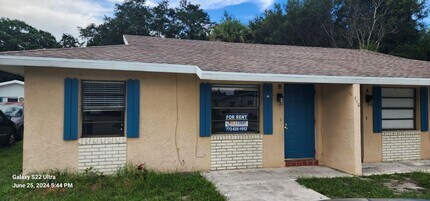 Building Photo - Experience the ultimate comfort in our new...