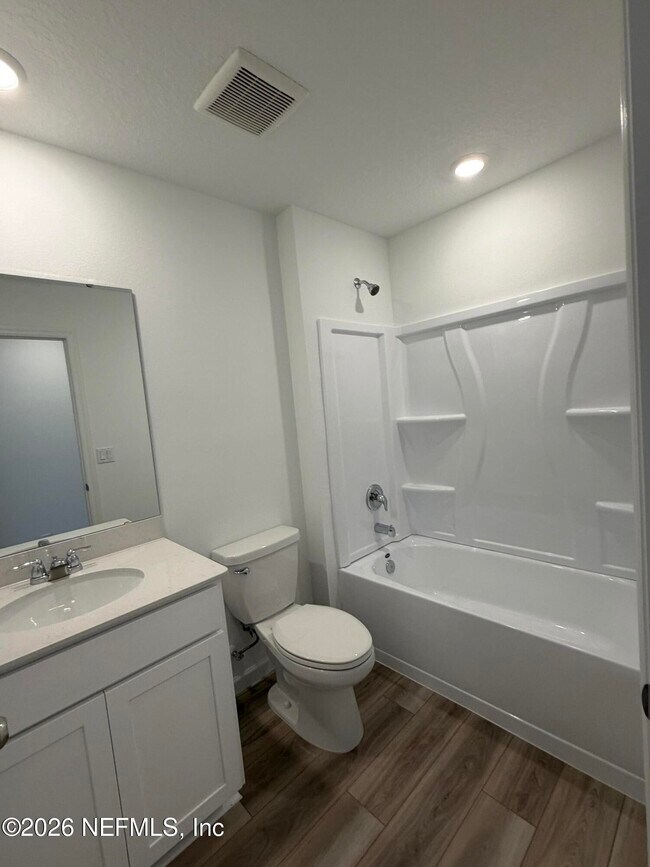 Building Photo - 3978 Mid Century St