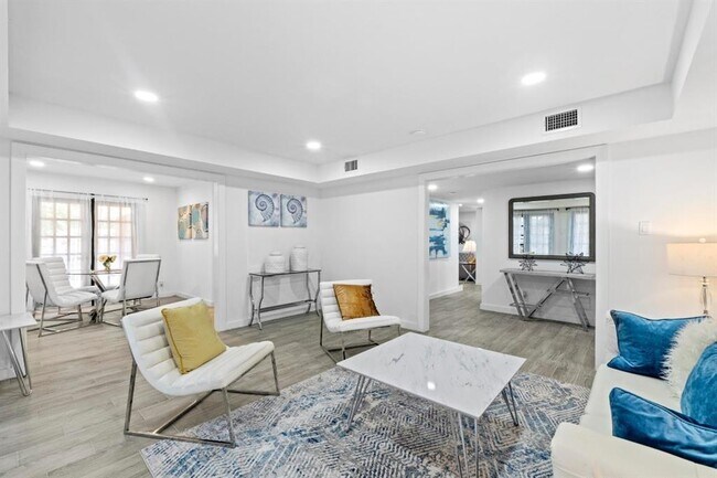 Building Photo - 3520 Highland View Dr