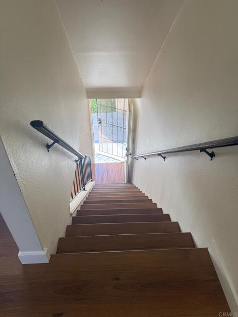 Building Photo - 5130 N River Rd