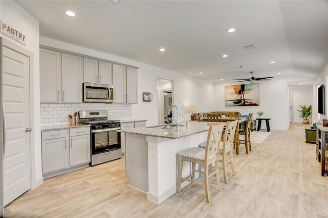 Building Photo - 1254 Truckee River Dr