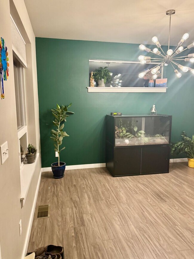 Building Photo - Chic & Comfortable 3-Bed Home in Bozeman’s King Arthur Park