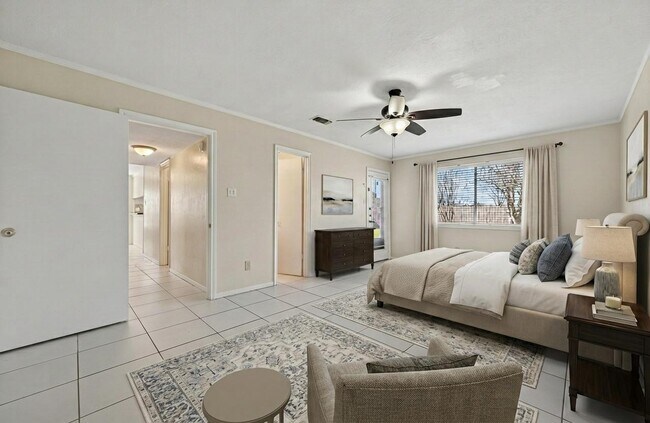 Building Photo - 2623 Forestbrook Dr