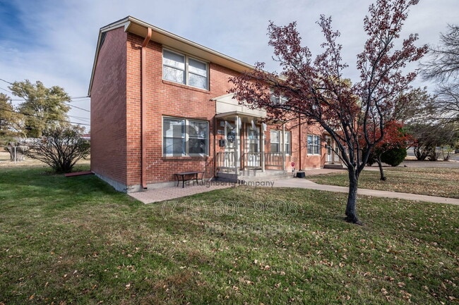 Building Photo - 1009 Constitution Rd