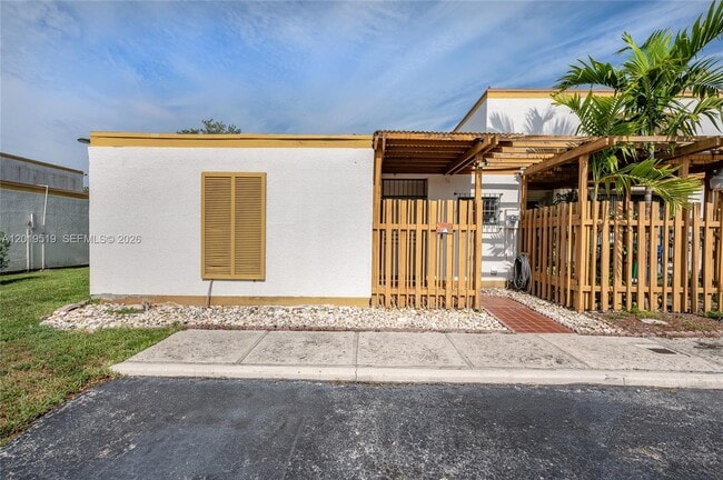 Building Photo - 1220 SW 131st Pl Cir W