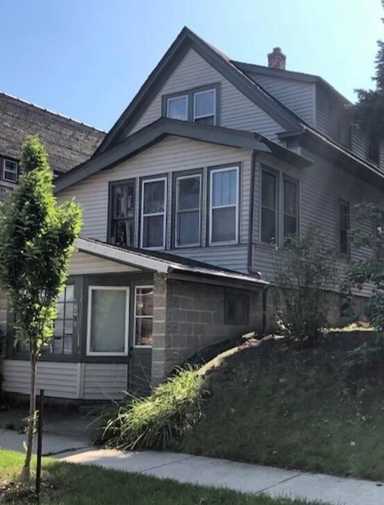Primary Photo - 3921 E Layton Ave