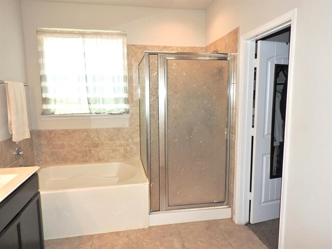 Building Photo - 2705 Osprey Ln