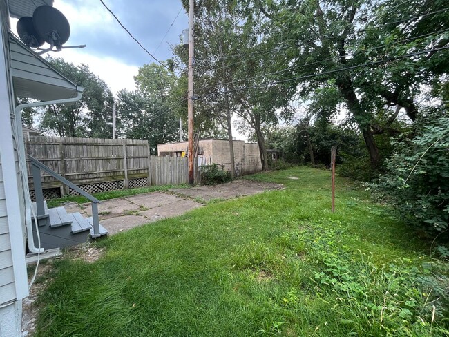 Building Photo - Brooklyn Centre - 3 Bedroom Single Family ...