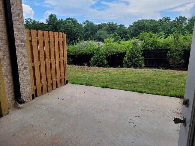 Building Photo - 4890 Wil Ray Ln