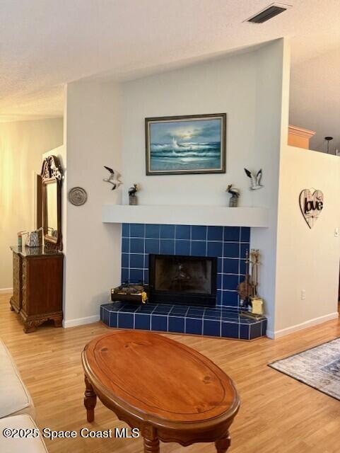Building Photo - 106 Delvalle St
