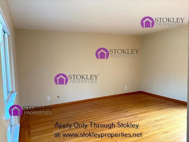 Building Photo - 2510 Biscay Way