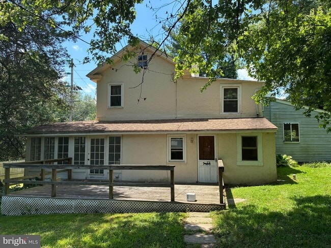 Primary Photo - 315 E Street Rd
