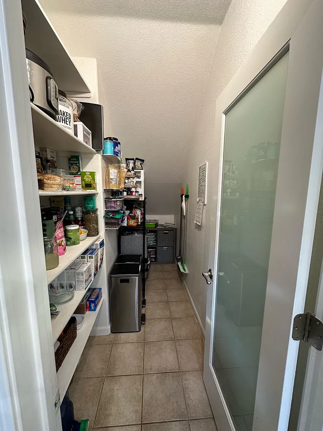 Walk-In Pantry - 2052 Boccioni Ln