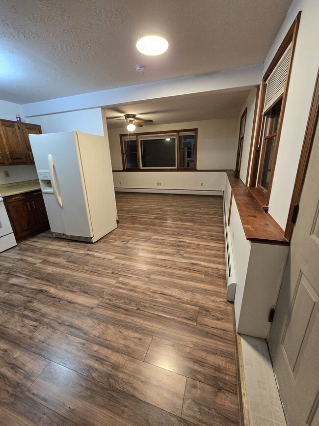 Kitchen/Living room - 16 Cote Cir