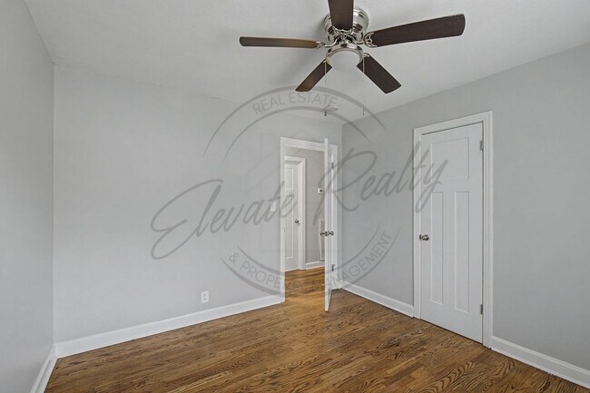 Building Photo - Four Bedroom Ranch with Finished Basement in Clarksville!