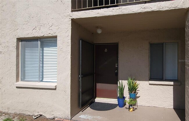 Building Photo - 7606 Abbey Ln