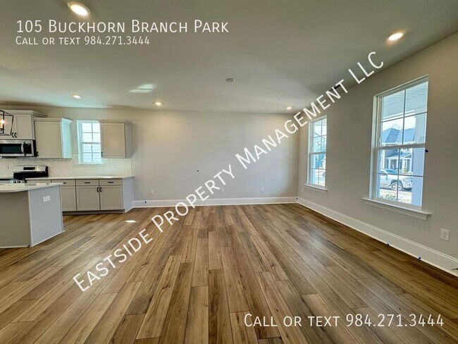 Building Photo - 105 Buckhorn Br Pk