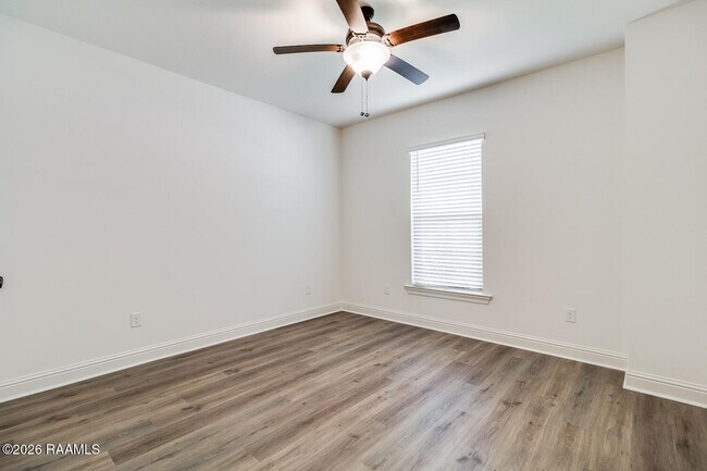 Building Photo - 209 Mintmere Ln