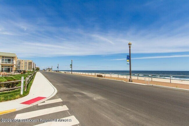 Building Photo - 455 Ocean Blvd