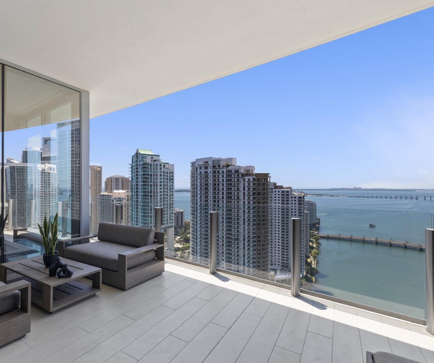 Building Photo - 300 Biscayne Boulevard Way