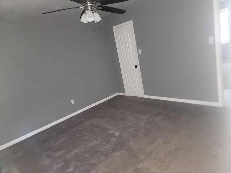 Building Photo - 1115 Ray Rd