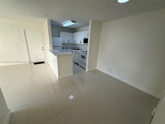 Building Photo - 10773 Cleary Blvd