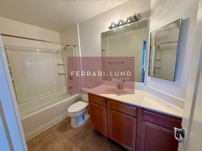Building Photo - Beautiful townhome in Fallen Leaf , only 35 minutes from Incline Village-  Kay DeAlba Property!!!
