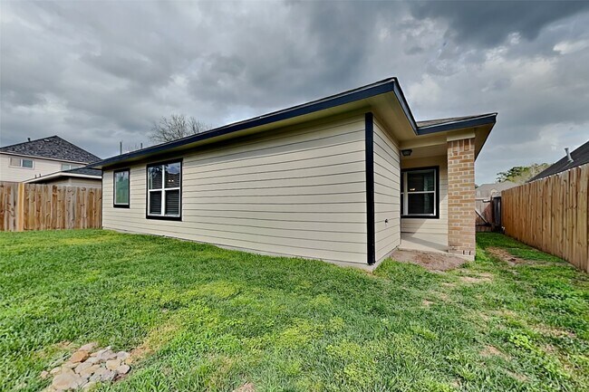 Building Photo - 10218 Black Forest Ct