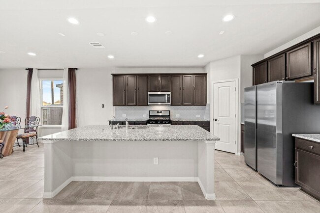 Building Photo - 3506 Lake Bella Megan Dr