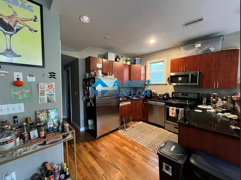 Building Photo - 192 Alleghany St