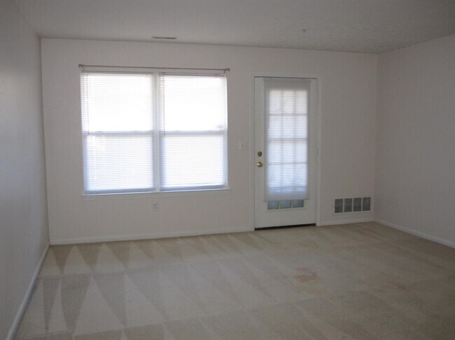 Building Photo - 1419 Millbrook Trail