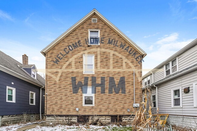 Building Photo - 2934 N Bremen St