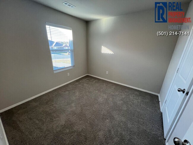 Building Photo - 2248 Bentwood Dr