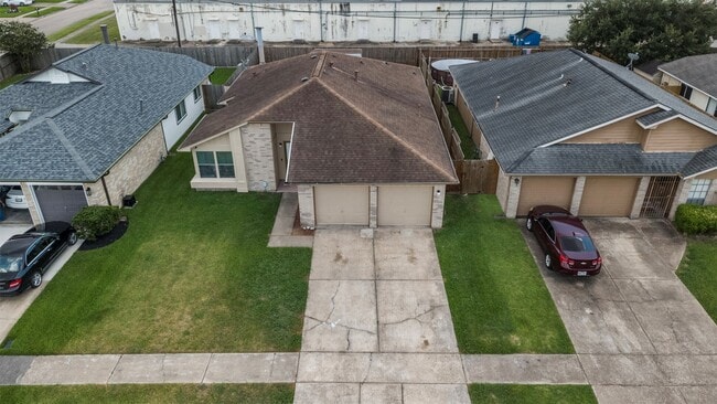 Building Photo - 10954 Pigeonwood Dr