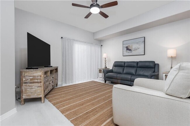 Building Photo - 3643 Casalta Cir