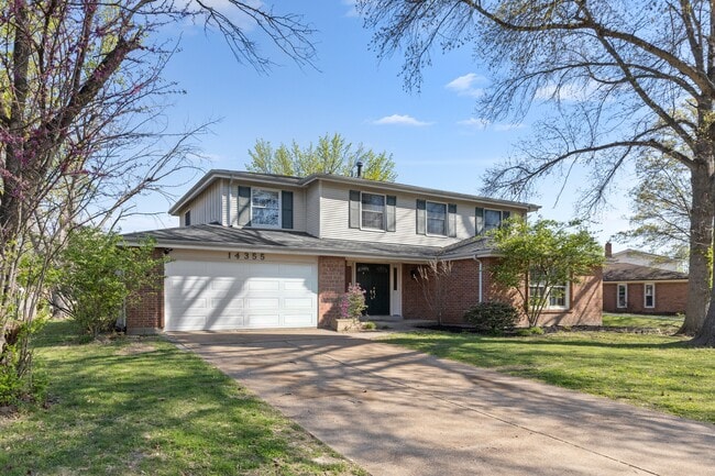 Building Photo - 14355 Rainy Lake Dr