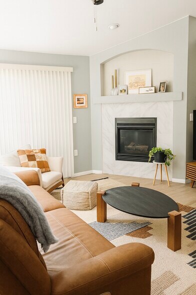 Building Photo - 3002 W Elizabeth St