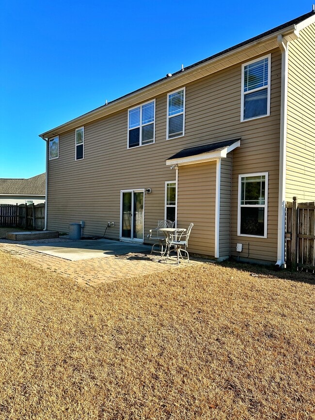 Building Photo - 908 Merlin Ct