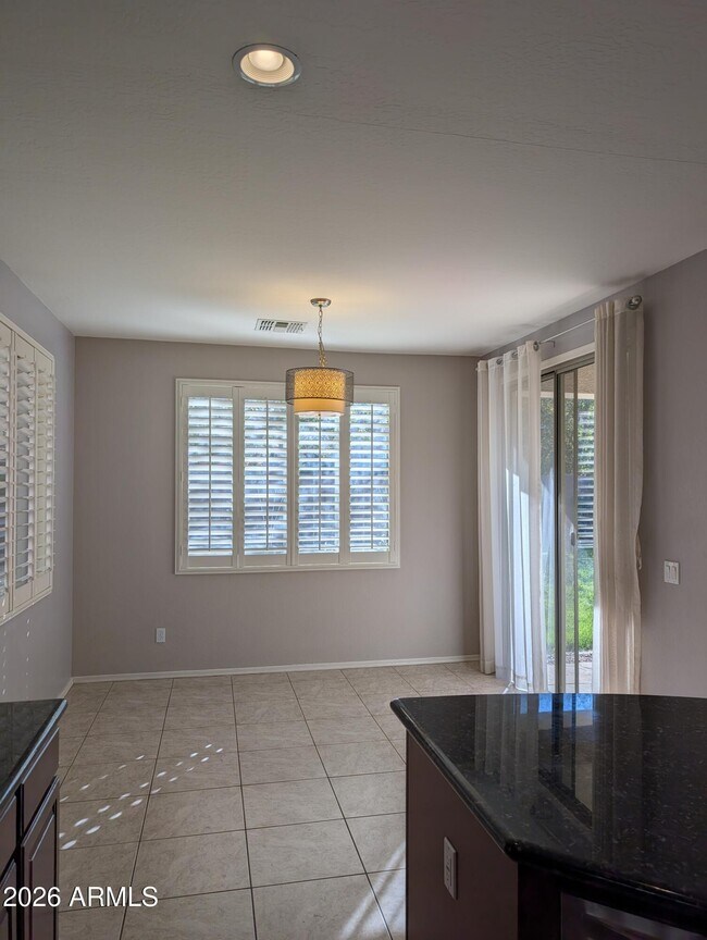 Building Photo - 337 West Swan Drive