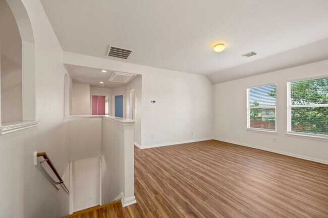Building Photo - 12202 Mardi Gras Dr