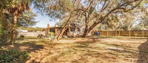 Building Photo - 10415 Gloria St