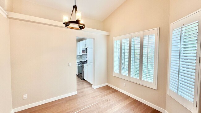 Building Photo - Recently updated Single-Story Home in the lovely community of Wildomar!