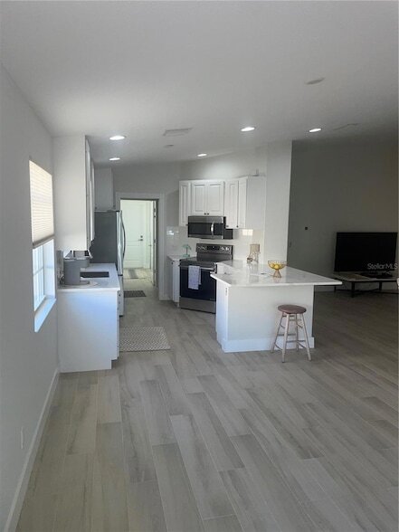 Building Photo - 7630 Pesaro Dr