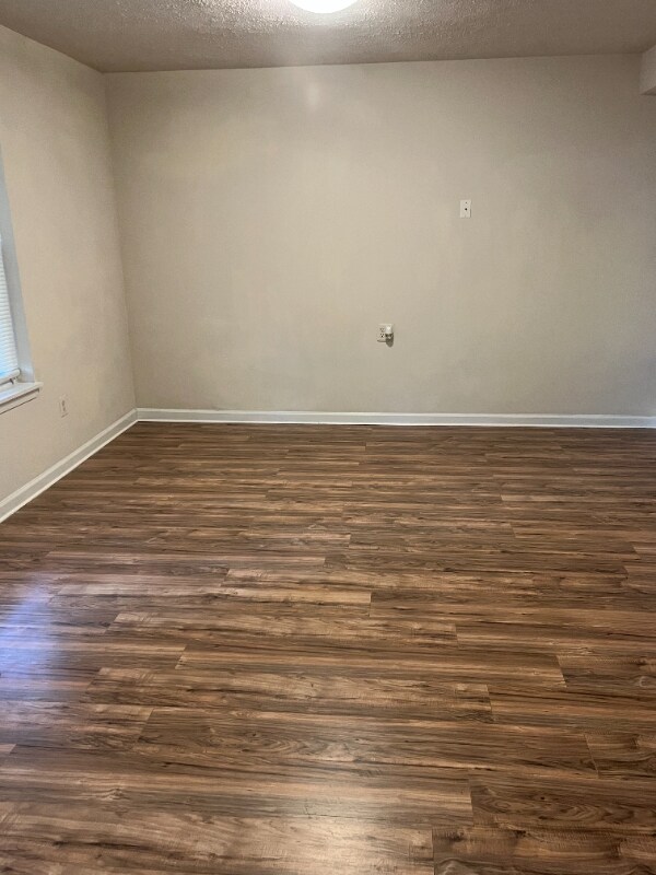 Building Photo - 14307 Newbern Loop