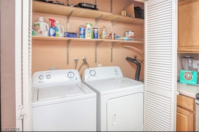 Building Photo - 4674 E Monterey Cir