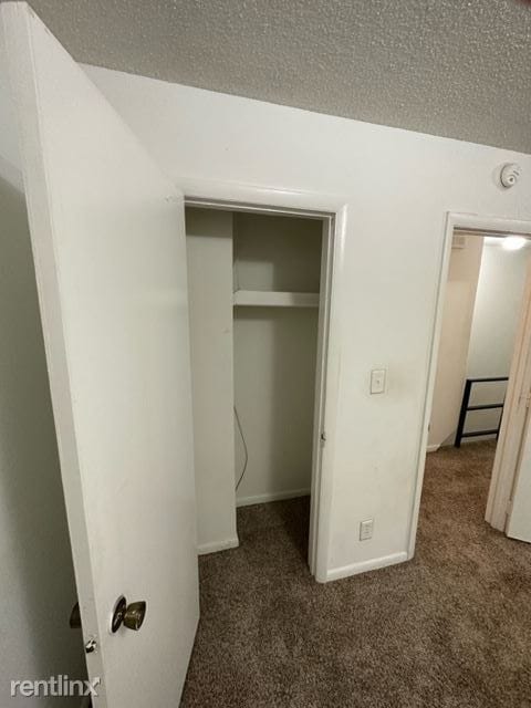 Building Photo - 2 br, 1.5 bath Townhome - 3919 Overland Ht...