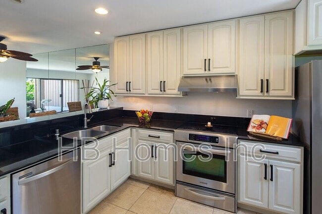 Building Photo - 348F Kaelepulu Dr