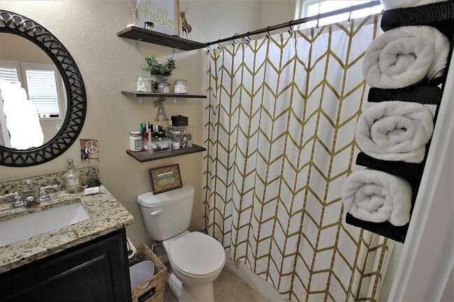 Building Photo - 314 Fairway Dr