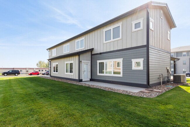 Creekstone apartments — community photo - Creekstone